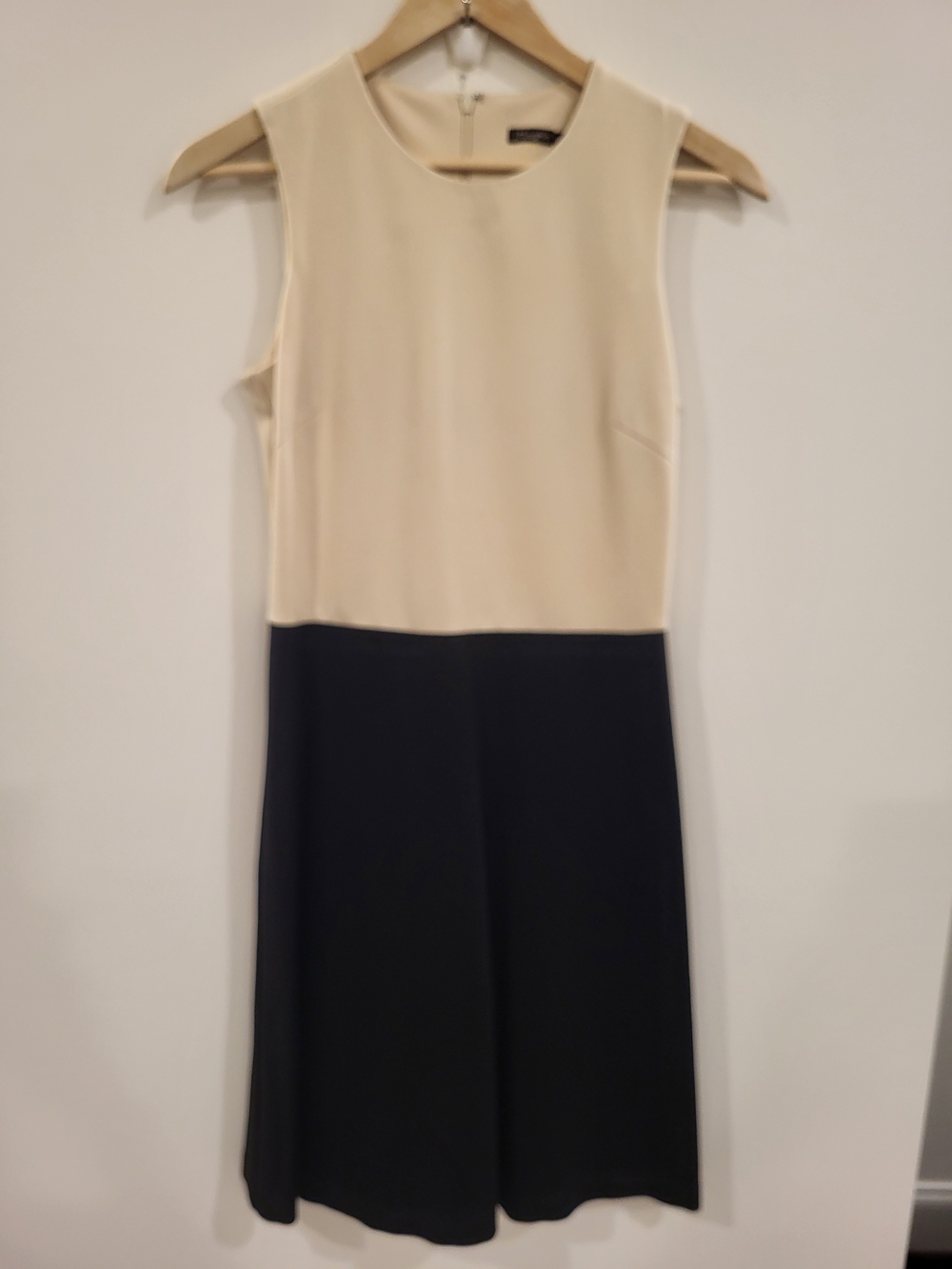 J McLaughlin Sleeveless Two-Tone Cream and Black Dress Minimalist Quiet Luxury